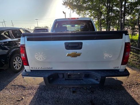 Used 2013 Chevrolet Silverado 1500 LTZ w/ LTZ White Diamond Edition RWD image 7