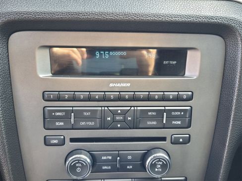 Used 2010 Ford Mustang GT image 15