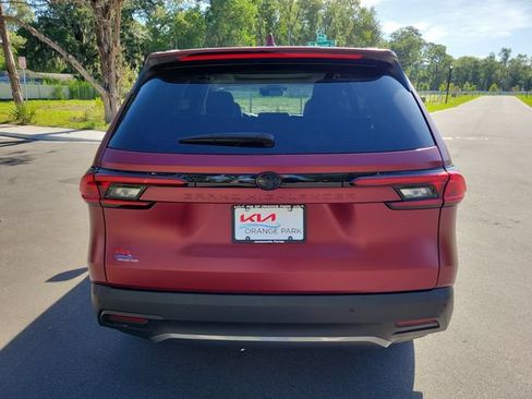 Used 2025 Toyota Grand Highlander FWD image 8