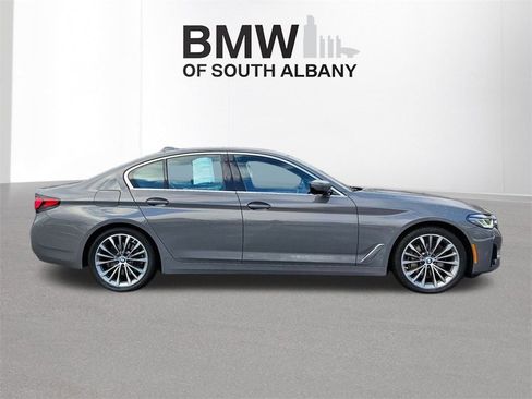 Used 2021 BMW 540i xDrive w/ Luxury Seating Package image 3
