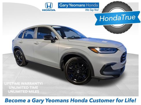 Used 2024 Honda HR-V Sport image 1
