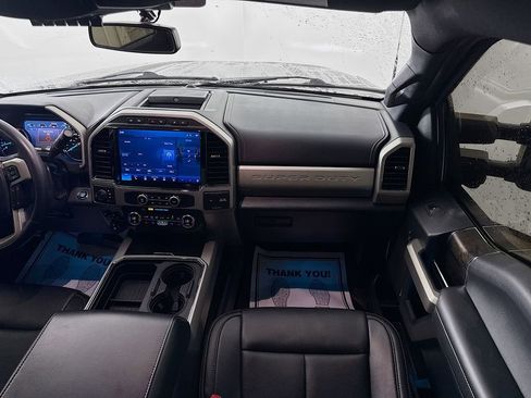 Used 2022 Ford F250 Lariat w/ Lariat Ultimate Package AWD/4WD image 24