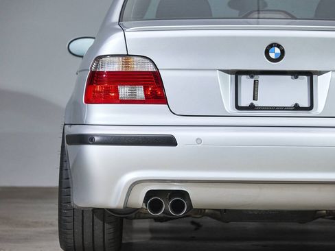 Used 2003 BMW M5 RWD image 22
