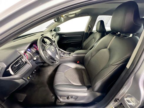 Used 2024 Toyota Camry XSE FWD image 7