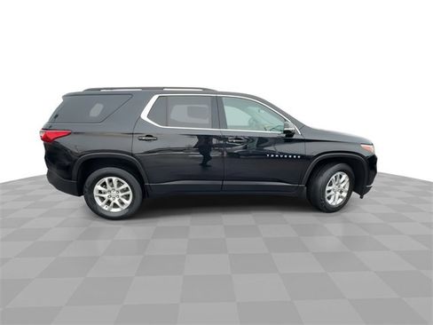 Certified 2020 Chevrolet Traverse LT image 9