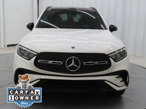 Used 2025 Mercedes-Benz GLC 300 4MATIC image 8
