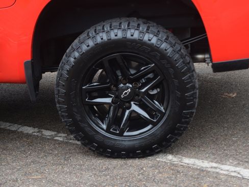 Used 2020 Chevrolet Silverado 1500 LT Trail Boss image 26