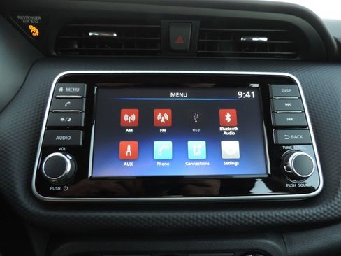 New 2025 Nissan Kicks Play S image 18