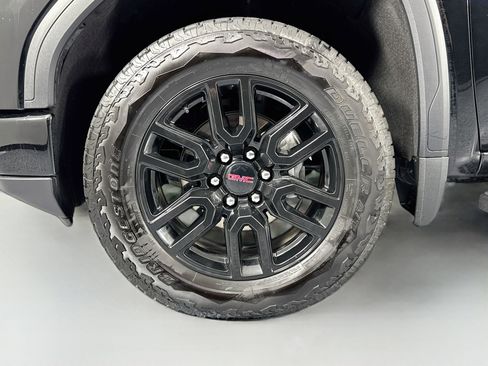 Used 2025 GMC Sierra 1500 Elevation w/ Elevation Premium Package AWD/4WD image 31