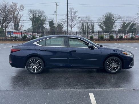 Used 2023 Lexus ES 350 w/ Premium Package image 7