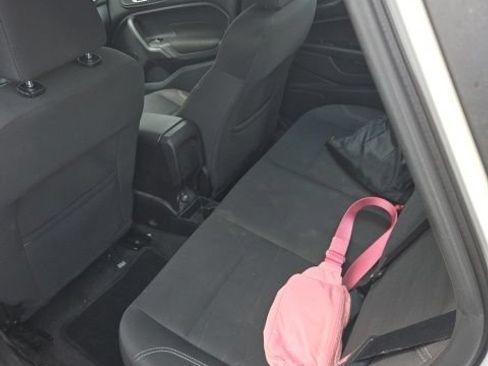 Used 2015 Ford Fiesta SE w/ Comfort Package FWD image 10