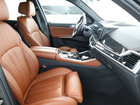 Used 2024 BMW X5 xDrive40i w/ M Sport Package image 25