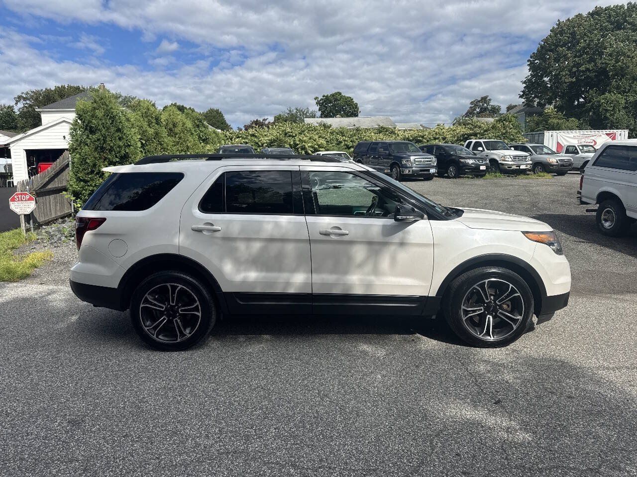 Used 2015 Ford Explorer Sport w/ Equipment Group 401A AWD/4WD image 9