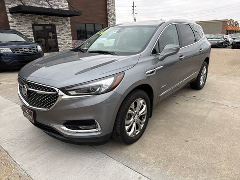 Used 2018 Buick Enclave Avenir image 8