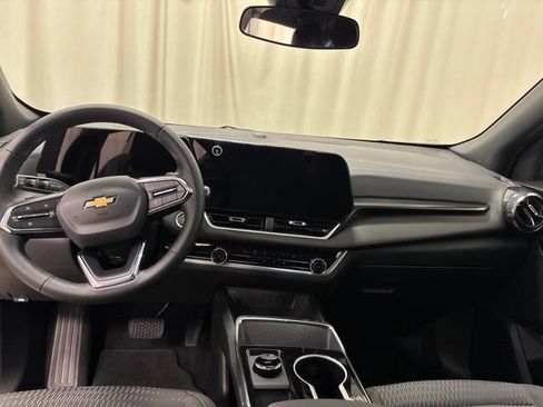 Used 2026 Chevrolet Equinox LT FWD image 17
