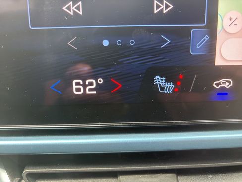 Certified 2024 Chevrolet Equinox EV LT image 26