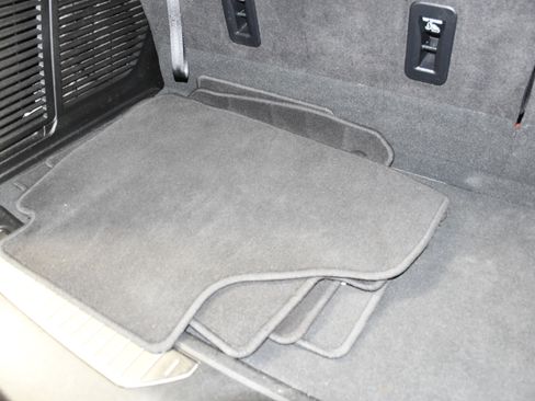Used 2025 Chevrolet Tahoe Z71 AWD/4WD image 54