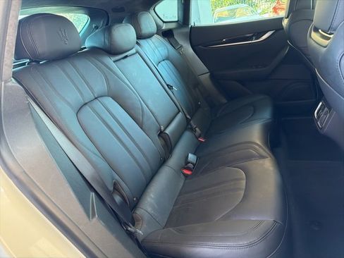 Certified 2022 Maserati Levante Modena image 19
