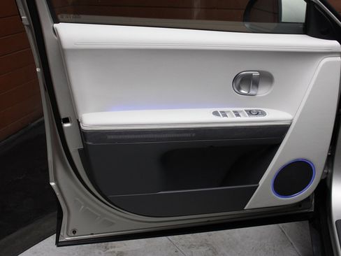 Used 2023 Hyundai Ioniq 5 SEL image 8