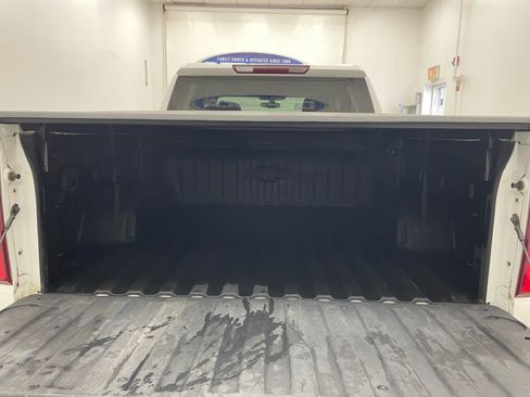 Used 2020 Chevrolet Silverado 1500 Custom w/ Custom Value Package AWD/4WD image 11