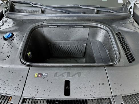 Used 2024 Kia EV9 Light Long Range image 34