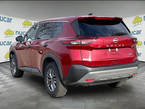 Used 2023 Nissan Rogue S image 4