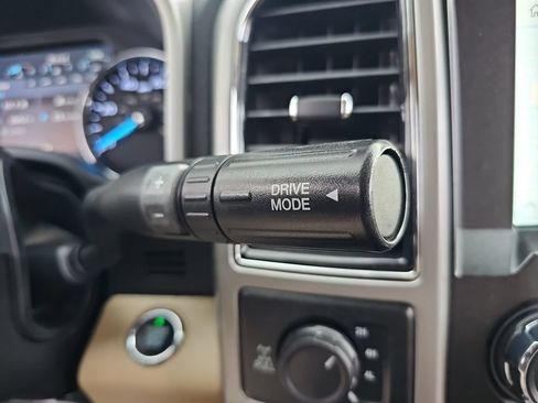 Used 2021 Ford F250 Lariat w/ Lariat Ultimate Package AWD/4WD image 16