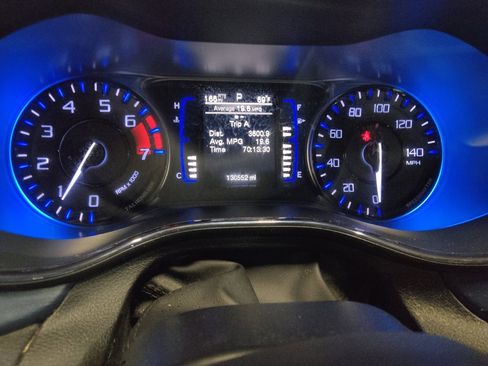 Used 2015 Chrysler 200 S w/ Comfort Group FWD image 23
