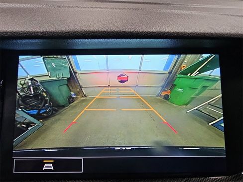 Used 2023 Buick Envision Essence image 22