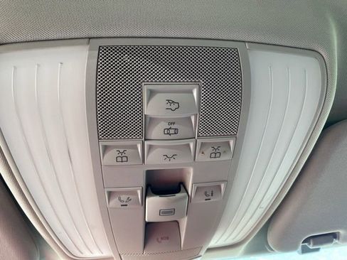 Used 2014 Mercedes-Benz E 350 Sedan image 21