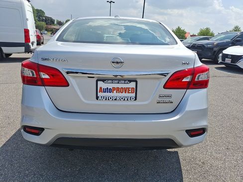Used 2019 Nissan Sentra SV w/ Special Edition Package FWD image 5