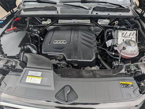 Used 2022 Audi Q5 2.0T Premium w/ Convenience Package image 32