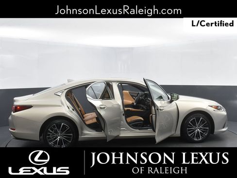 Certified 2024 Lexus ES 350 w/ Premium Package FWD image 32