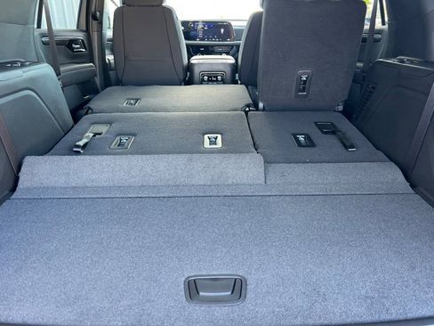 New 2026 Chevrolet Tahoe LS AWD/4WD image 13