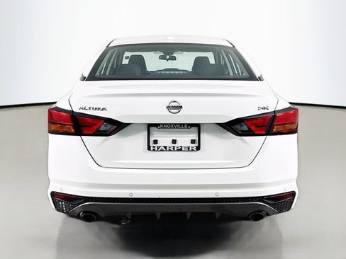 Used 2022 Nissan Altima 2.5 SR FWD image 8