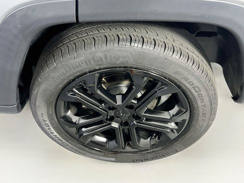 Used 2022 Jeep Compass Limited AWD/4WD image 29