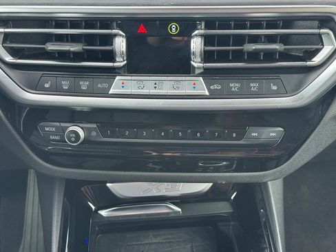 Used 2024 BMW X3 xDrive30i AWD/4WD image 17