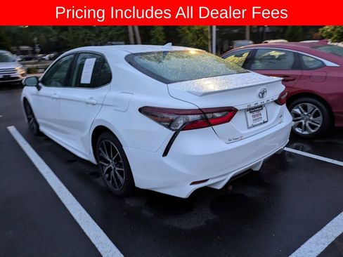 Used 2024 Toyota Camry SE FWD image 5