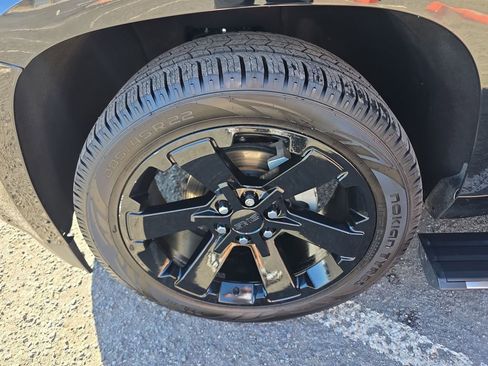 Used 2017 GMC Yukon Denali w/ Open Road Package image 53