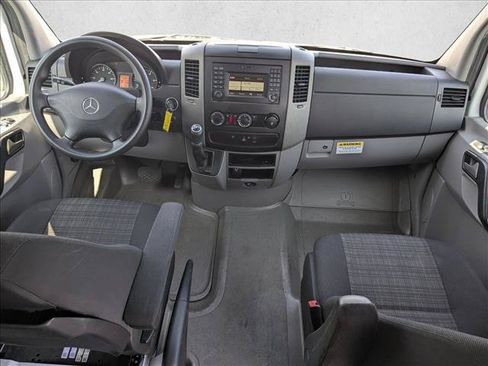 Used 2017 Mercedes-Benz Sprinter 2500 image 14
