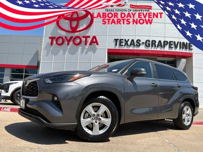 Used 2025 Toyota Highlander LE