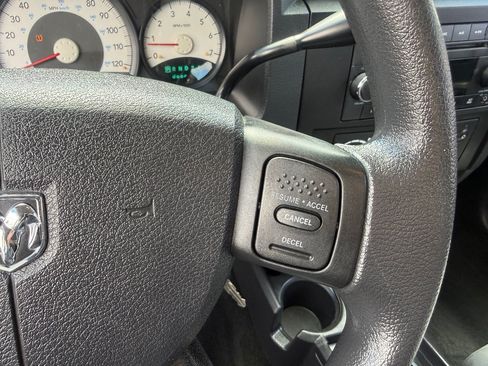 Used 2011 Dodge Dakota Big Horn RWD image 23
