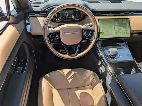New 2025 Land Rover Range Rover Sport Dynamic SE image 9