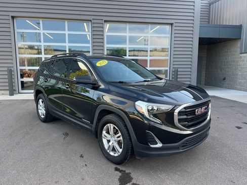Used 2019 GMC Terrain SLE w/ Driver Convenience Package AWD/4WD image 3