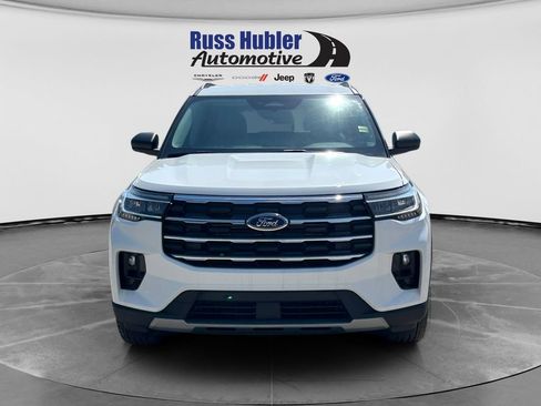 Used 2025 Ford Explorer Active w/ Active Comfort Package AWD/4WD image 9