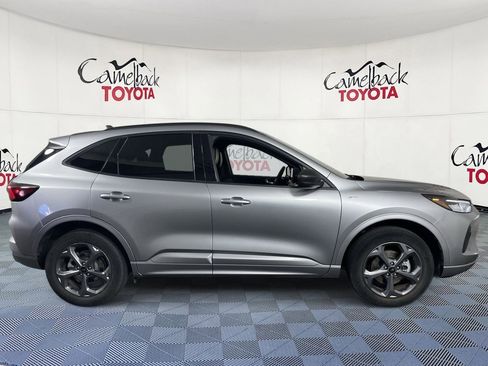 Used 2024 Ford Escape ST-Line image 8