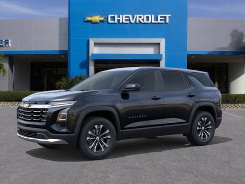 New 2026 Chevrolet Equinox LT FWD image 2