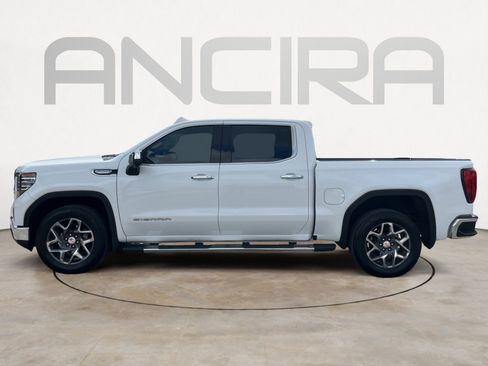 Used 2025 GMC Sierra 1500 SLT RWD image 7