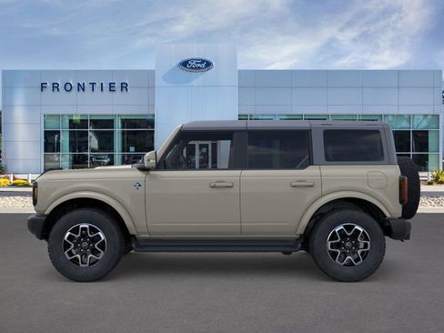 New 2025 Ford Bronco Outer Banks image 3