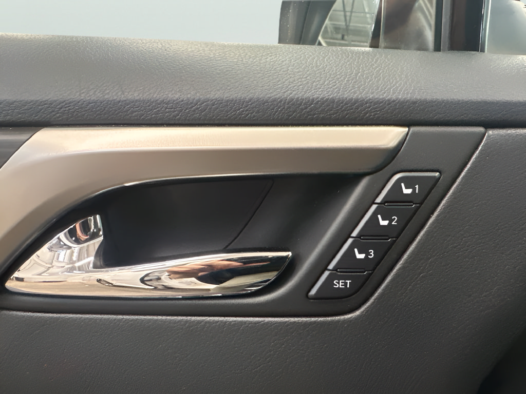 Used 2019 Lexus RX 350 AWD image 18